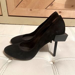 HUGO by Hugo Boss Suede Pump
